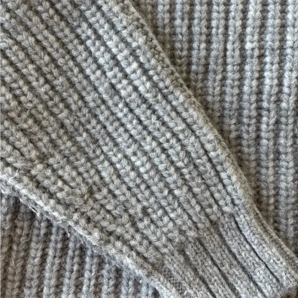 Cozy Gray Ribbed Sweater - Picture 10 of 13